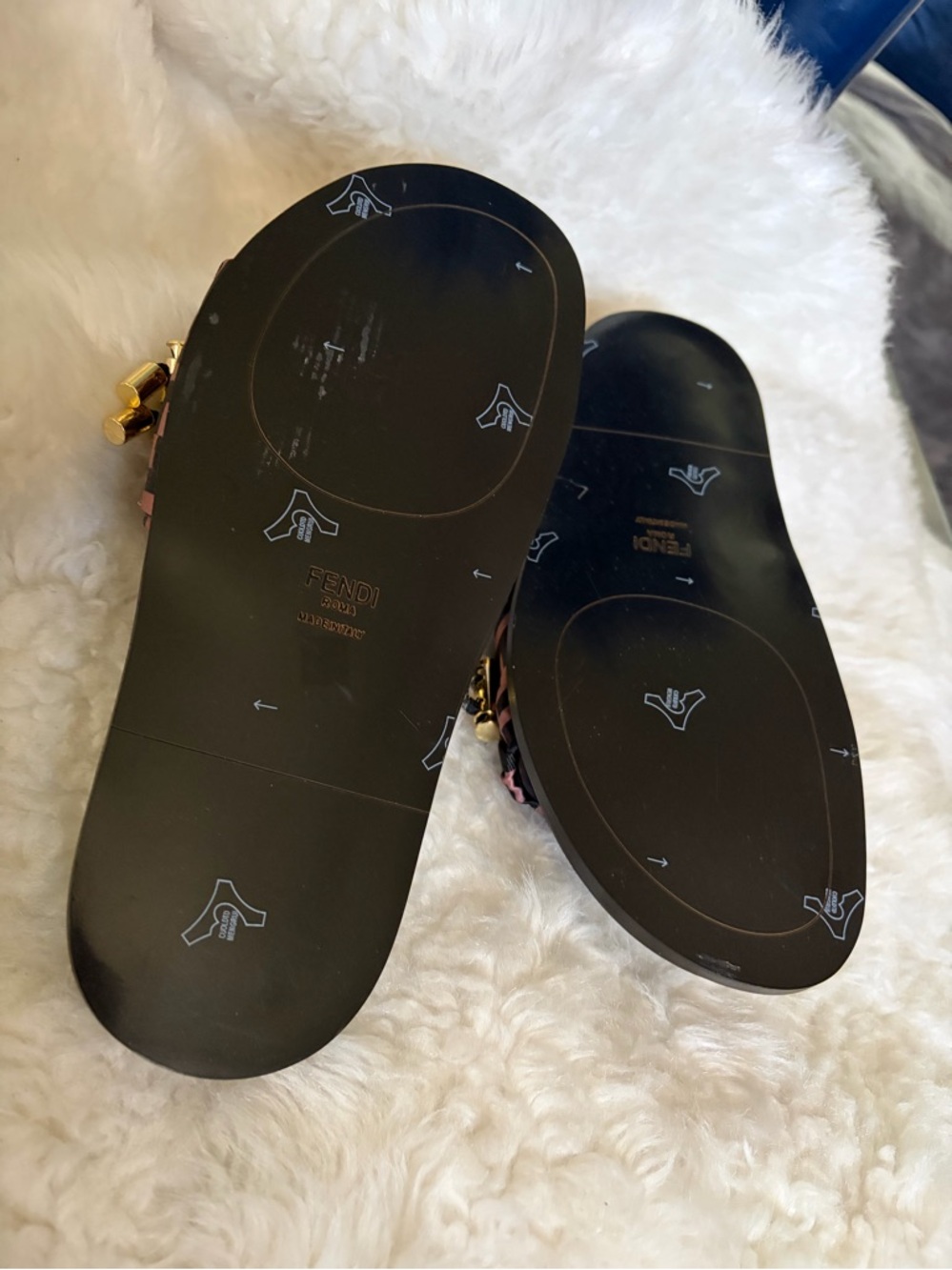 Fendi vertigo Monogram Slide Sandals - Picture 10 of 11